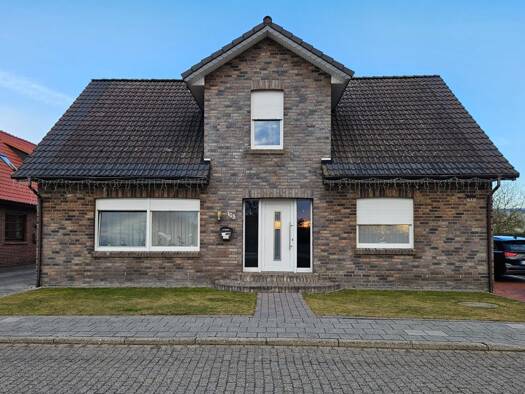 Einfamilienhaus zum Kauf 299.000 € 7 Zimmer 211 m² 1.196 m² Grundstück Papenburg 26871