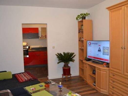 Studio zur Miete 375 € 1 Zimmer 45 m² Saalfeld Saalfeld/Saale 07318