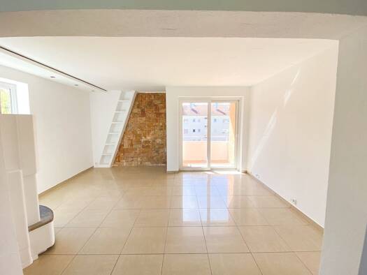 Wohnung zur Miete 900 € 3 Zimmer 79 m² frei ab sofort Traunreut 83301