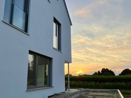 Doppelhaushälfte zur Miete 2.492 € 3 Zimmer 144 m² 215 m² Grundstück frei ab 01.10.2025 Gittersbach Markt Indersdorf 85229