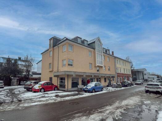 Wohnung zum Kauf 299.000 € 3 Zimmer 74 m² 2. Geschoss Süd Rosenheim 83026