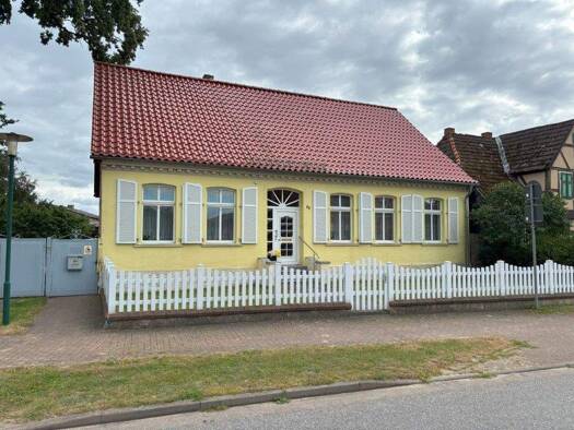 Einfamilienhaus zum Kauf 128.000 € 4 Zimmer 136 m² 412 m² Grundstück Lenzen Lenzen (Elbe) 19309