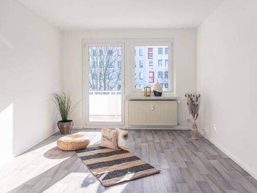 Wohnung zur Miete 295 € 2 Zimmer 48,2 m² EG frei ab 16.03.2026 L.-Ebersberger-Str. 23 Gablenz Chemnitz 09127