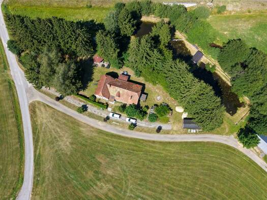 Einfamilienhaus zum Kauf 255.000 € 6 Zimmer 200 m² 2.038 m² Grundstück Sonndorf Hinterschmiding 94146