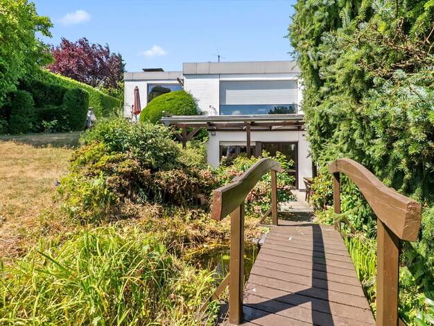 Einfamilienhaus zum Kauf 345.000 € 5 Zimmer 151 m² 734 m² Grundstück frei ab 01.11.2026 Mitte Velbert 42549