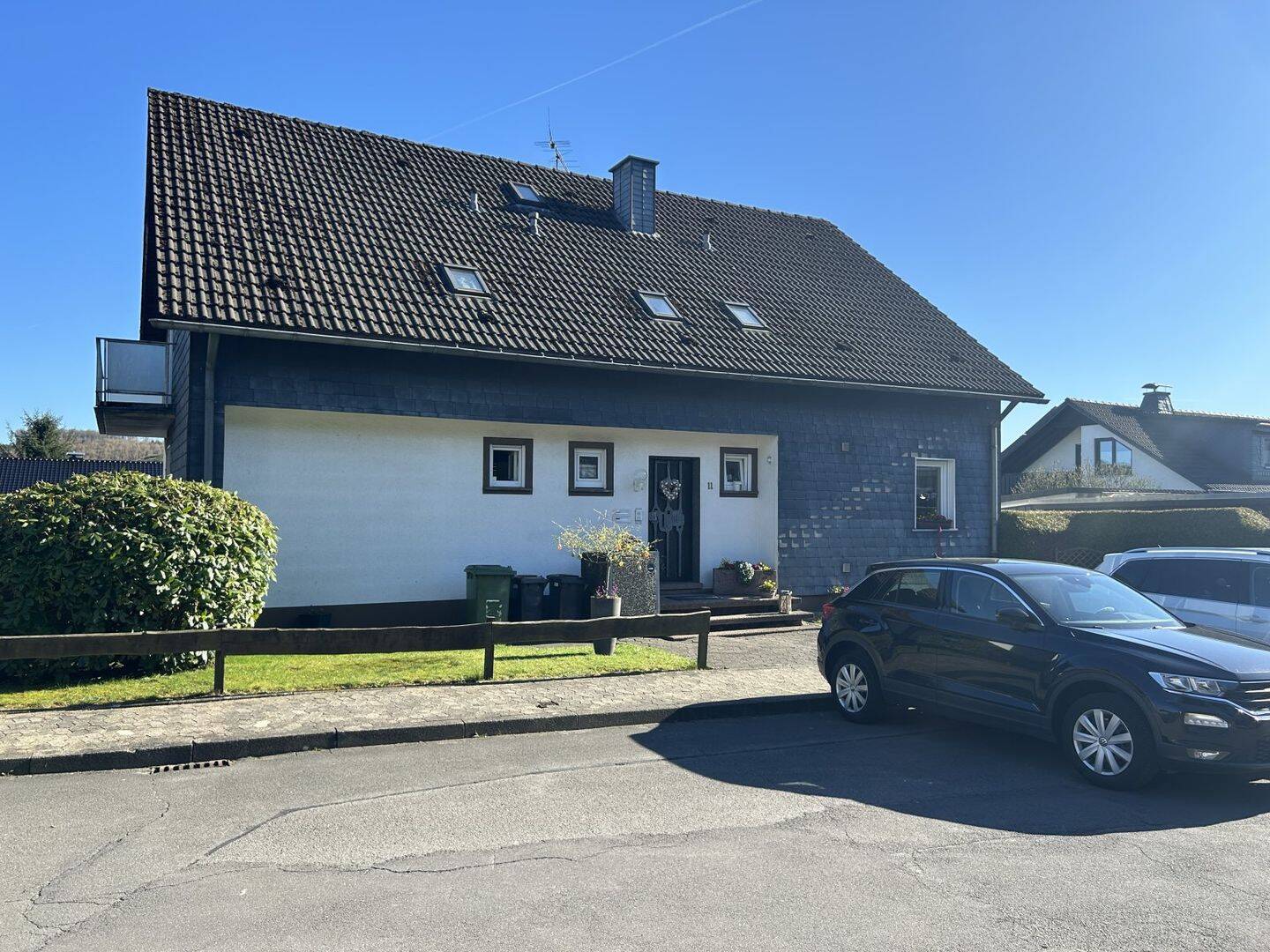 Immobilie in Drolshagen - 3-Familien-Haus u. 4 Garagen - Bild 1