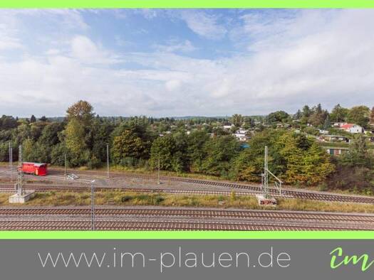 Wohnung zur Miete 325 € 3 Zimmer 73,8 m² 3. Geschoss frei ab sofort Lenaustraße 4 Haselbrunn Plauen 08525