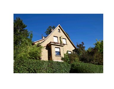 Einfamilienhaus zum Kauf provisionsfrei 350.000 € 8 Zimmer 222 m² 926 m² Grundstück frei ab sofort Uhlandstrasse 20 Nordheim Nordheim 74226