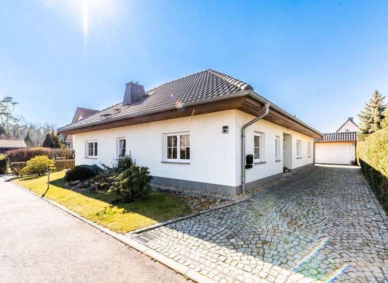Bungalow zum Kauf 349.500 € 4 Zimmer 148 m²<br/>Wohnfläche 664 m²<br/>Grundstück ab sofort<br/>Verfügbarkeit Zabeltitz Großenhain 01561