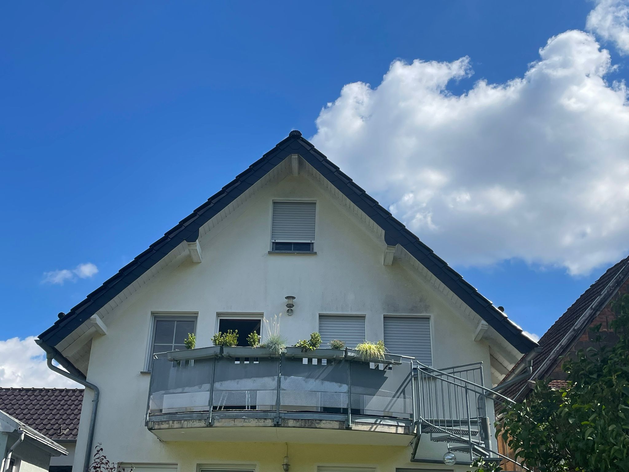 Wohnung zur Miete 850 € 4 Zimmer 105 m²<br/>Wohnfläche 1.<br/>Geschoss ab sofort<br/>Verfügbarkeit Kuhgasse 9 Hümpfershausen 98634