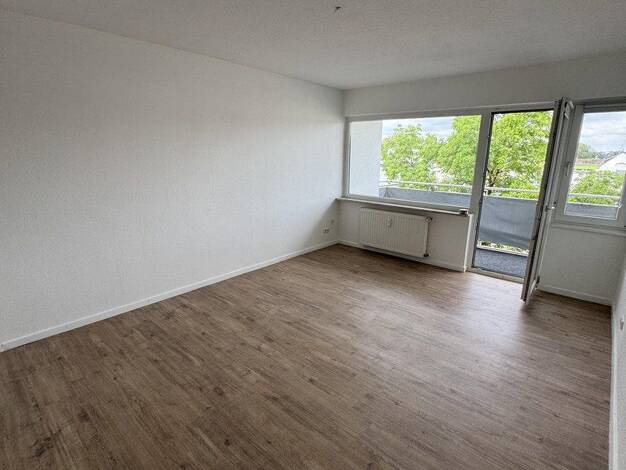 Wohnung zur Miete 580 € 2,5 Zimmer 64 m² 3. Geschoss frei ab 01.09.2026 Eschenstr. 129 Wanheimerort Duisburg-Mitte 47055