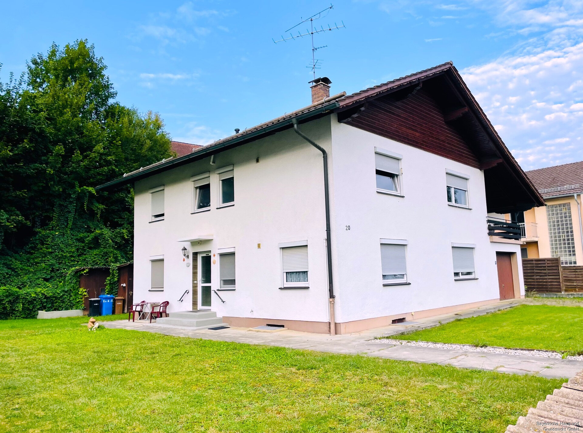 Mehrfamilienhaus zum Kauf 349.000 € 10 Zimmer 177,9 m²<br/>Wohnfläche 762 m²<br/>Grundstück Altenmarkt Osterhofen 94486