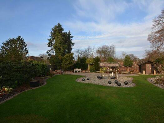 Mehrfamilienhaus zum Kauf 274.000 € 8 Zimmer 170 m² 1.677 m² Grundstück Scheuen Celle 29229