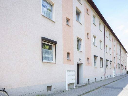 Wohnung zur Miete 280 € 2 Zimmer 40 m² 1. Geschoss Merseburger Straße 255 Damaschkestraße Halle 06130