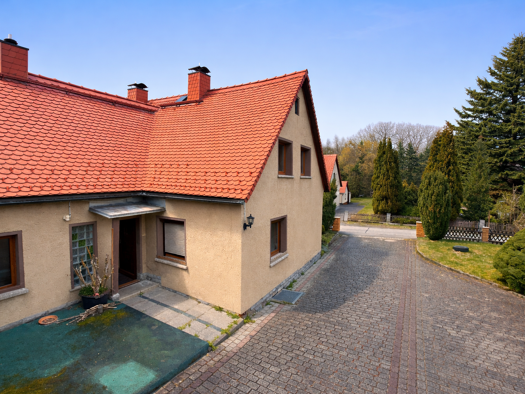 Doppelhaushälfte zum Kauf 95.000 € 3,5 Zimmer 128 m² 1.000 m² Grundstück frei ab sofort Eibau-Neueibau Kottmar 02739