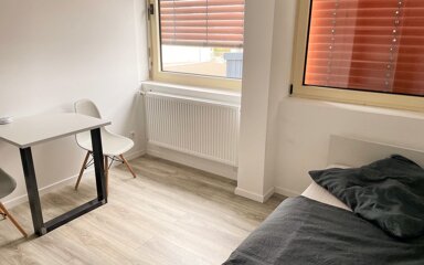 WG-Zimmer zur Miete Wohnen auf Zeit 580 € 12 m² frei ab 31.08.2025 Hedelfingerstr. 0 Wangen Stuttgart Hedelfingen 70327