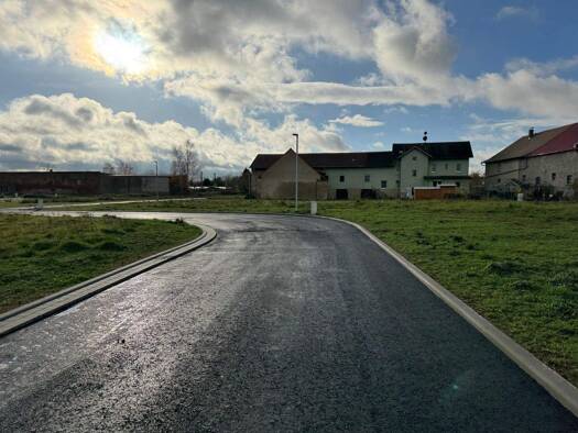 Grundstück zum Kauf provisionsfrei 50.641 € 569 m² Grundstück Baugenehmigung vorhanden Hainstraße 2a Dahlen 04774