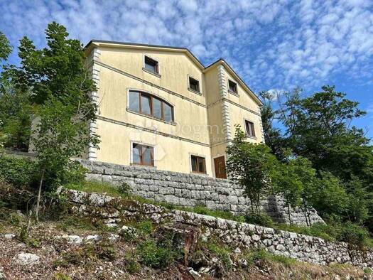 Haus zum Kauf 2.000.000 € 15 Zimmer 200 m² Mala Ucka, Opatija - Okolica Zapad