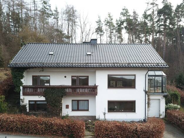 Einfamilienhaus zum Kauf als Kapitalanlage geeignet 239.000 € 7 Zimmer 197 m² 1.196 m² Grundstück Osterfeld Allendorf 35108