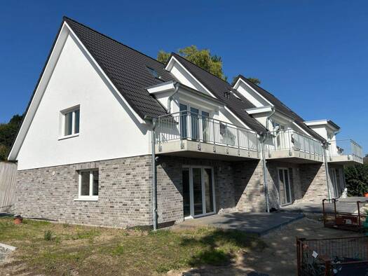 Sonstiges zum Kauf - Erstbezug als Kapitalanlage geeignet 330.000 € 125 m² 300 m² Grundstück Warder Rohlstorf 23821