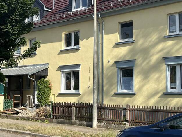 Reihenmittelhaus zur Miete - Erstbezug 1.800 € 6 Zimmer 135 m² 530 m² Grundstück frei ab 01.09.2026 Friedrich Ebert Straße 11 Gotha 99867