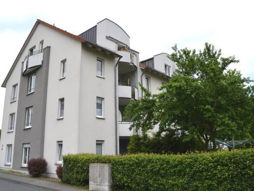 Wohnung zur Miete nur mit Wohnberechtigungsschein 338 € 3 Zimmer 77,7 m² 2. Geschoss frei ab 16.10.2025 Birkenallee 86 Altenbauna Baunatal 34225