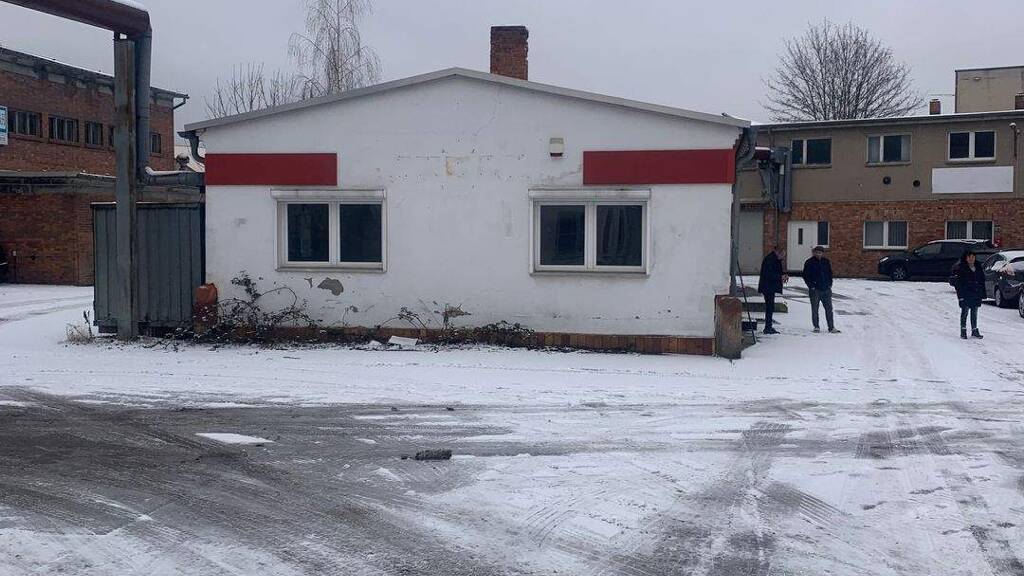 Halle/Industriefläche zur Miete 400 € Berliner Straße Spremberg 03130