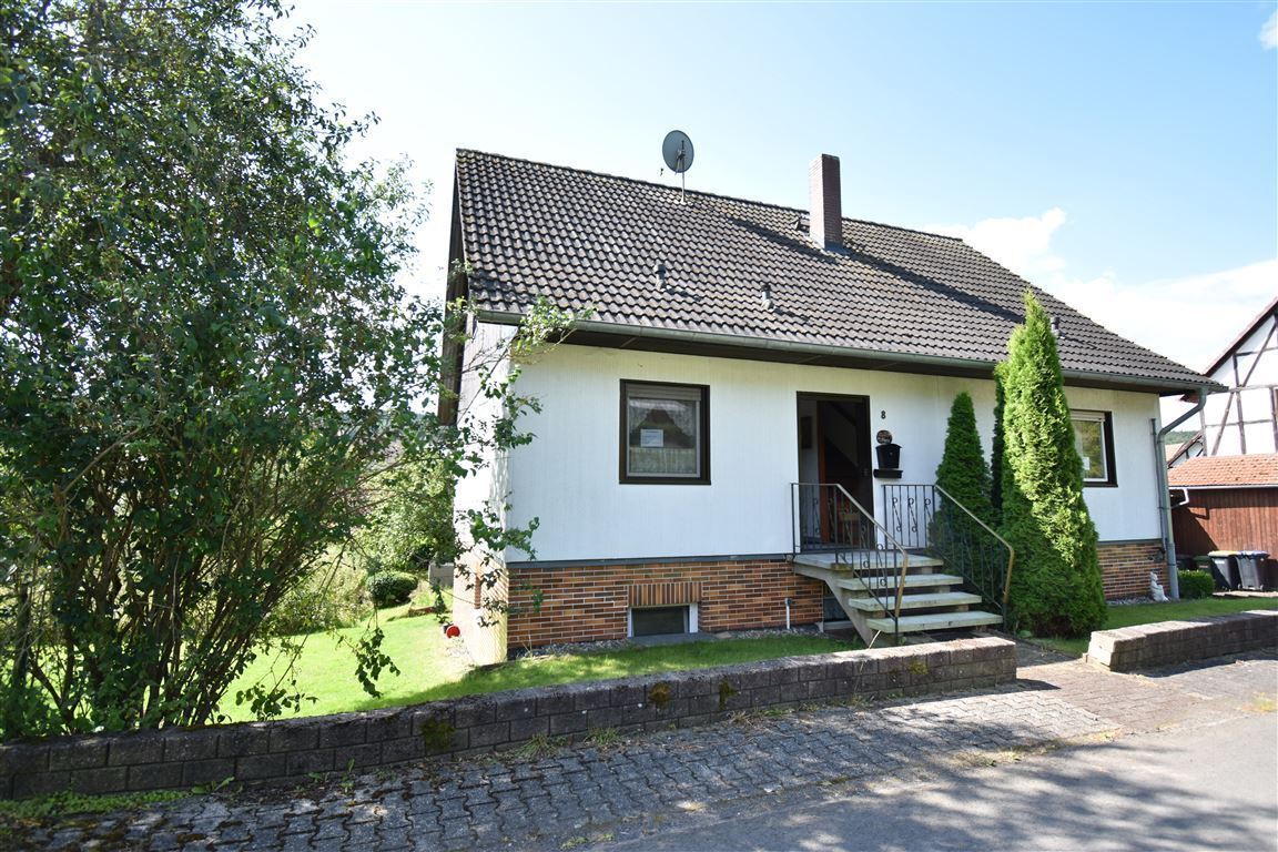 Einfamilienhaus zum Kauf 199.000 € 6 Zimmer 160 m²<br/>Wohnfläche 1.400 m²<br/>Grundstück ab sofort<br/>Verfügbarkeit Quentel Hessisch Lichtenau 37235