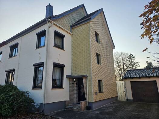 Einfamilienhaus zum Kauf 329.000 € 6 Zimmer 157 m² 679 m² Grundstück Lüssum-Bockhorn Nord 28779