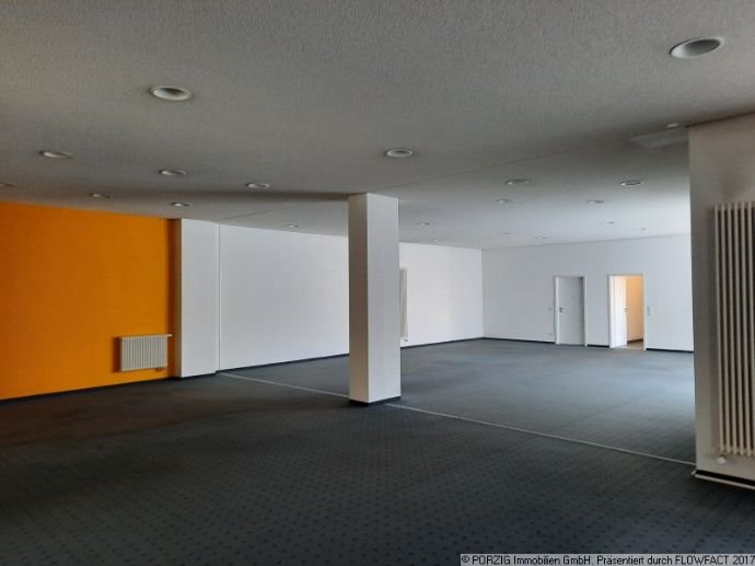 Laden zur Miete provisionsfrei 3.296 € 220 m²<br/>Verkaufsfläche Werdau Werdau 08412