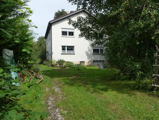 Mehrfamilienhaus zum Kauf 720.000 € 9 Zimmer 233 m² 4.474 m² Grundstück frei ab sofort Reuth Forchheim 91301