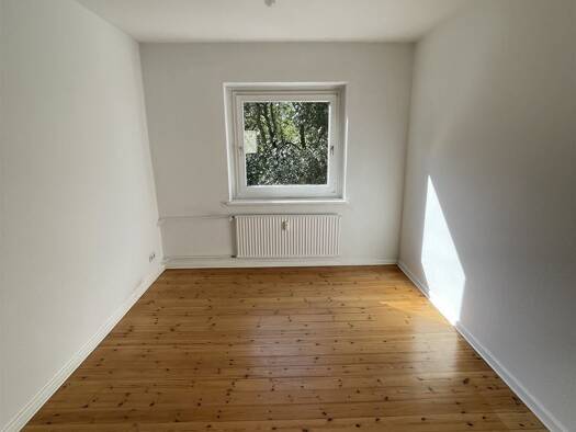 Wohnung zur Miete 600 € 2,5 Zimmer 51,8 m² 2. Geschoss St. Gertrud Lübeck 23566
