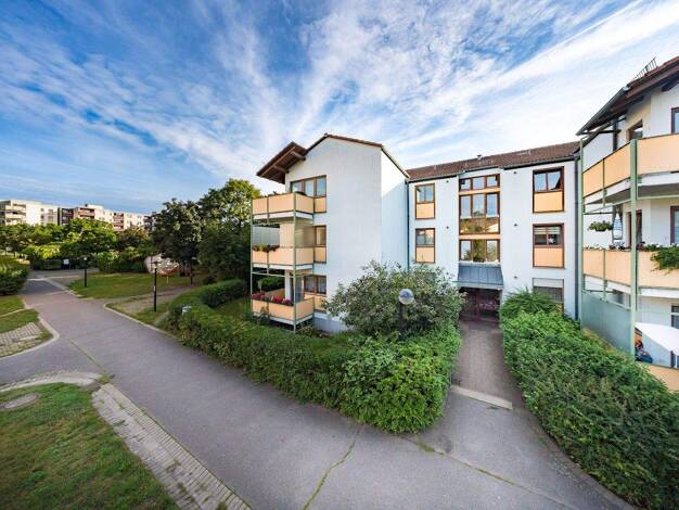 Wohnung zur Miete nur mit Wohnberechtigungsschein 737 € 4 Zimmer 97,4 m² 1. Geschoss frei ab sofort Dora-Mendler-Str. 24 Rudow Berlin 12355