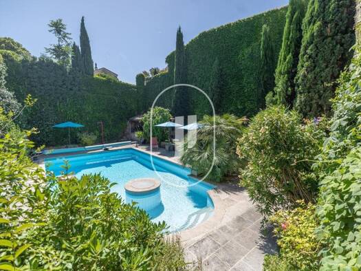 Haus zum Kauf 950.000 € 381 m² 855 m² Grundstück Ville-Basse Montélimar 26200