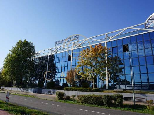 Bürofläche zur Miete provisionsfrei 10 € 1.342 m² Bürofläche teilbar ab 237 m² Ober-Eschbach Bad Homburg vor der Höhe 61352