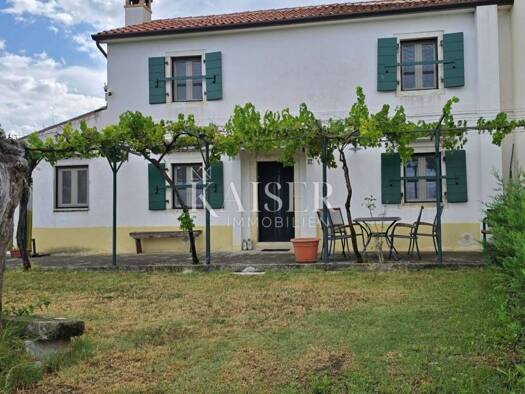 Haus zum Kauf 395.000 € 4 Zimmer 130 m² Juricani, Umag Petrovija