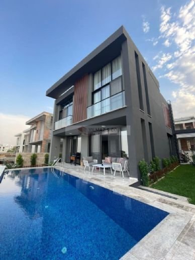 Villa zum Kauf provisionsfrei 545.692 € 5 Zimmer 235 m²<br/>Wohnfläche 235 m²<br/>Grundstück Kyrenia 99640