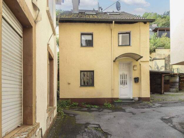 Schloss zum Kauf 115.000 € 5 Zimmer 140,3 m² 269,3 m² Grundstück Altena 58762