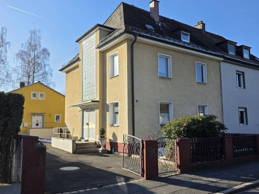 Mehrfamilienhaus zum Kauf 180.000 € 7 Zimmer 130 m² 261 m² Grundstück frei ab sofort Rehbühl Weiden in der Oberpfalz 92637