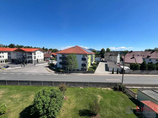 Wohnung zum Kauf 119.000 € 3 Zimmer 76,3 m² 2. Geschoss Furth Furth im Wald 93437