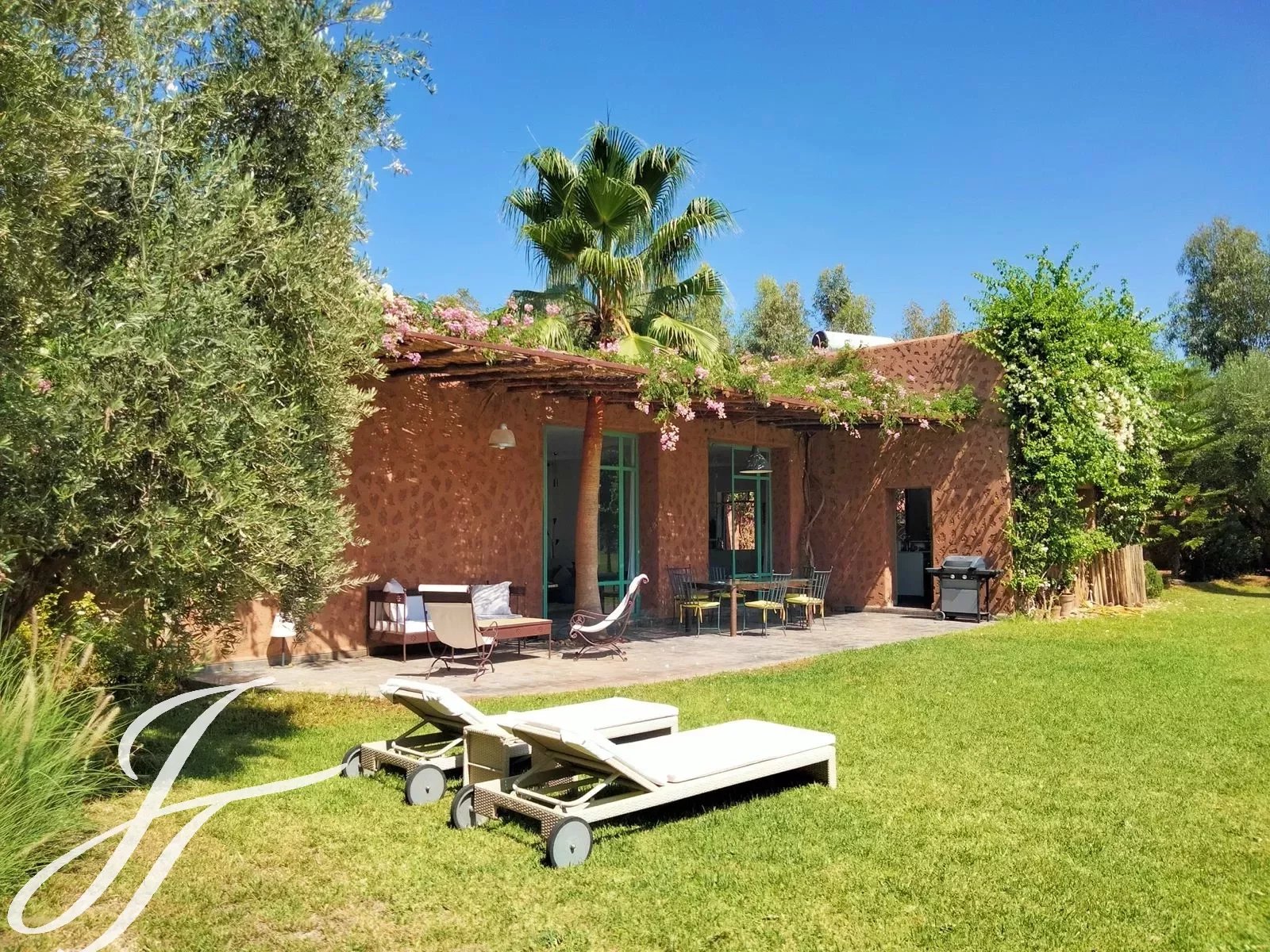 Mehrfamilienhaus zum Kauf als Kapitalanlage geeignet 1.500.000 € 14 Zimmer 670 m²<br/>Wohnfläche 13.000 m²<br/>Grundstück Marrakech 40000