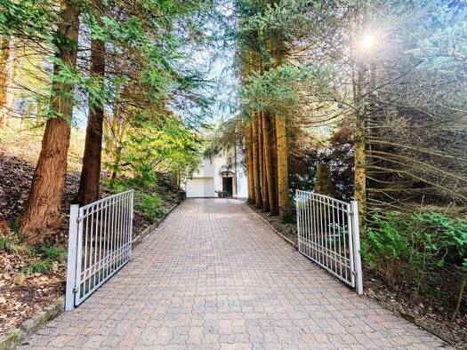 Mehrfamilienhaus zum Kauf 650.000 € 13 Zimmer 436 m² 2.945 m² Grundstück Warmensteinach 95485