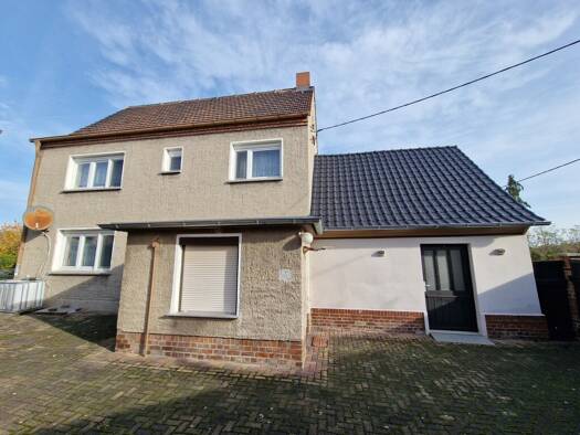 Einfamilienhaus zum Kauf 239.000 € 6 Zimmer 136,1 m² 849 m² Grundstück Löbnitz Löbnitz 04509