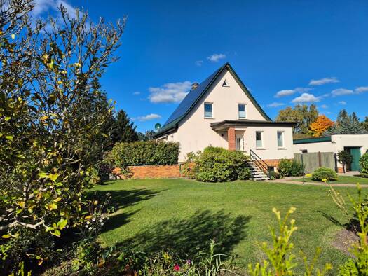 Einfamilienhaus zur Miete 1.400 € 4,5 Zimmer 140 m² 800 m² Grundstück frei ab sofort Rudolf-Tarnow-Str. 8 Neustadt-Glewe 19306