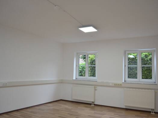 Büro zur Miete 9 Zimmer 290 m² Bürofläche Tuchmacherstraße 12 Neuötting 84524