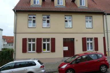 Wohnung zur Miete 423 € 2 Zimmer 65,2 m² EG Neue Bergstraße 14 Bad Freienwalde Bad Freienwalde (Oder) 16259