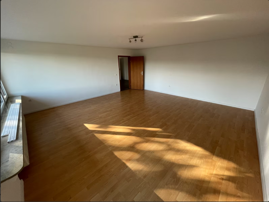 Wohnung zur Miete 1.035 € 5 Zimmer 115 m² frei ab sofort Schloßbergstraße 31 Oberurff-Schiffelborn Bad Zwesten 34596