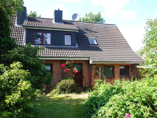 Einfamilienhaus zum Kauf 219.000 € 6 Zimmer 152 m² 1.283 m² Grundstück Meldorf 25704