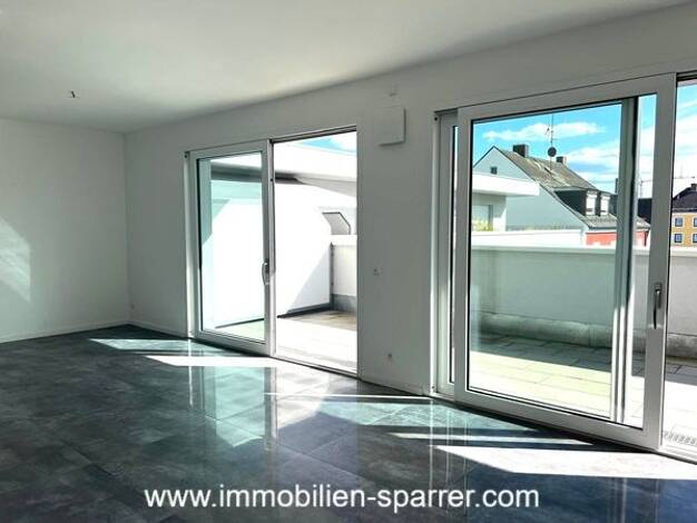 Wohnung zur Miete 1.500 € 3 Zimmer 127,6 m² frei ab sofort Weiden Weiden in der Oberpfalz 92637