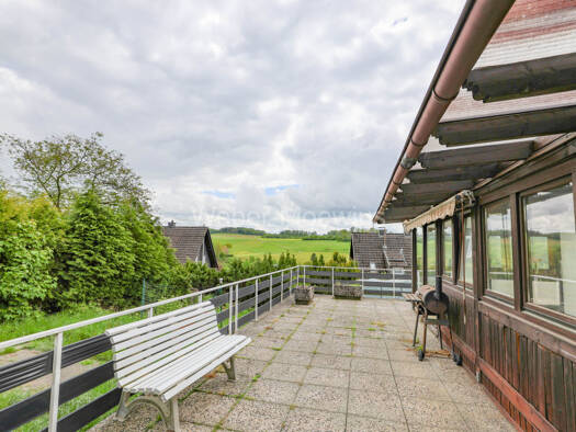 Einfamilienhaus zum Kauf 330.000 € 5 Zimmer 181 m² 988 m² Grundstück Oberagger Reichshof 51580